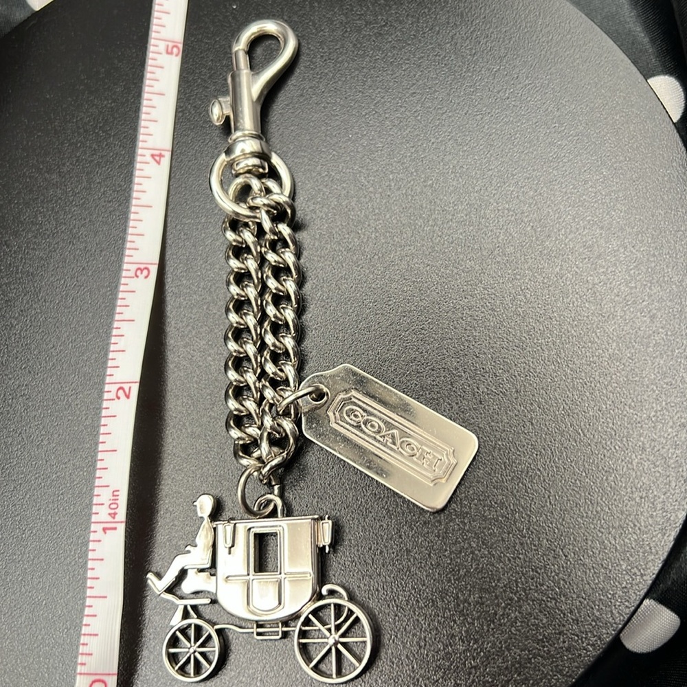 Coach Silver Metal Horse and Carriage Keychain🌹 - Picture 6 of 6